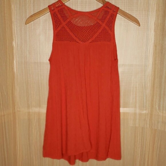 Liz Lange Maternity Sleeveless Flowy Top Small - Picture 2 of 6